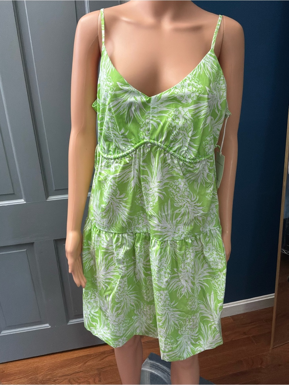 Green Tropical Print V-Neck Slip Dress with Spaghetti Straps